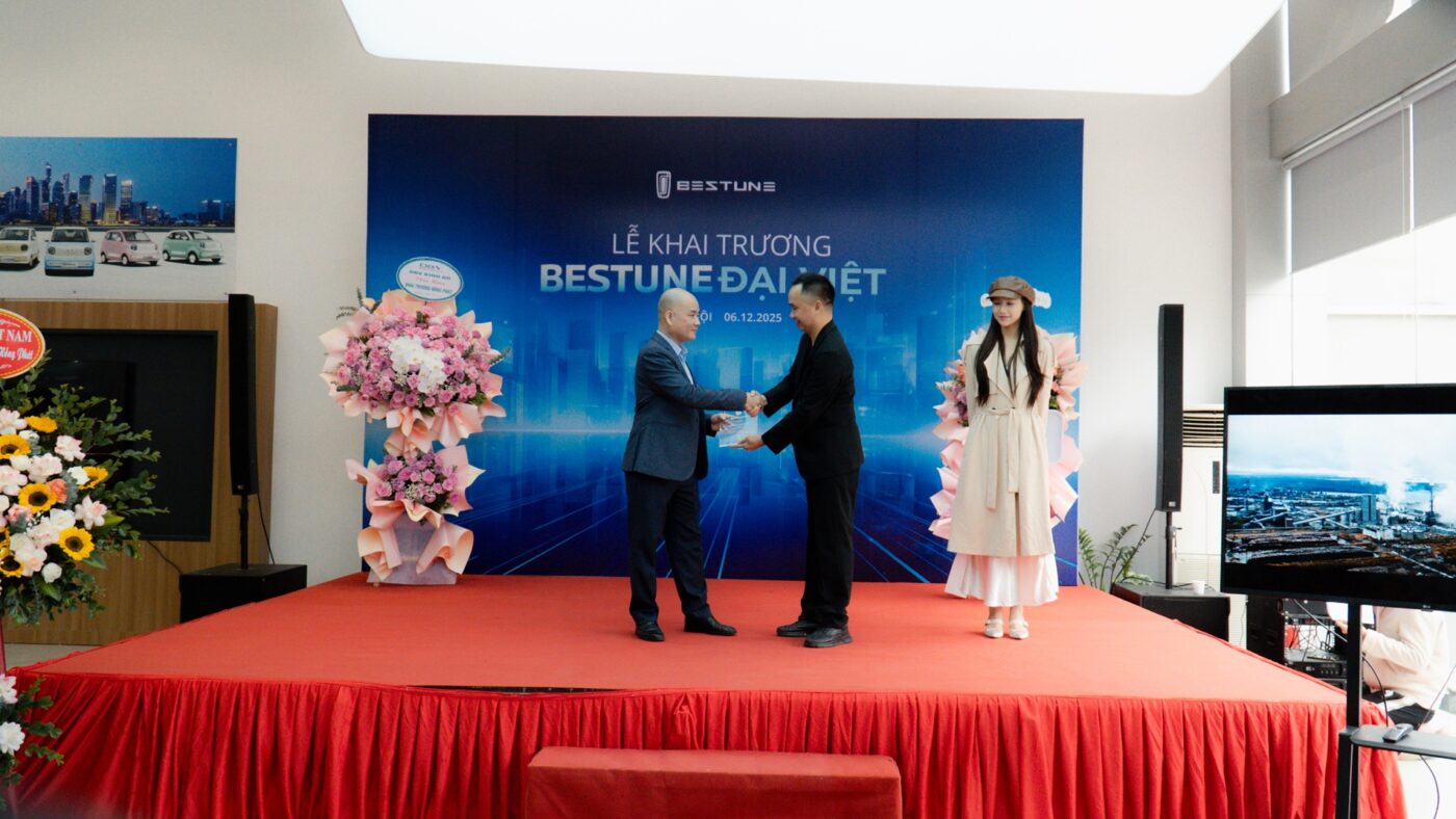 Trao chứng nhận đại lý